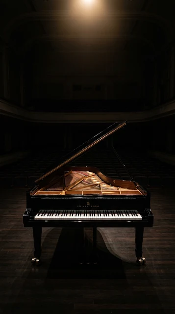 Minimalist Black Grand Piano Spotlight Concert Wallpaper - Free 4K & 8K mobile Wallpaper