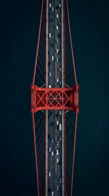 Top-Down Aerial Photography of the Golden Gate Bridge and Traffic - Free mobile Wallpaper
