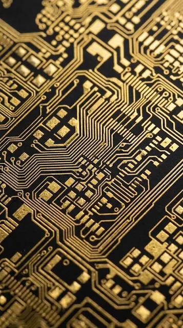 Ultra Macro Gold Circuitry on Black Silicon - Free 4K & 8K mobile Wallpaper