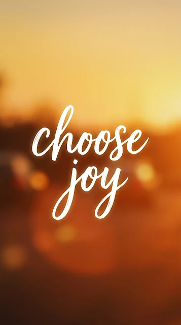 Warm Sunset Blur Gradient Affirmation Typography Background - Free 4K & 8K mobile Wallpaper